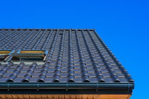 une toiture plate de plex montréalais