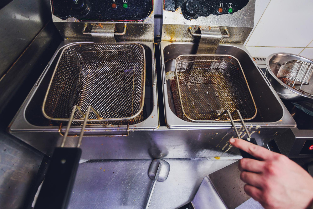 nettoyer une friteuse électrique sans effort